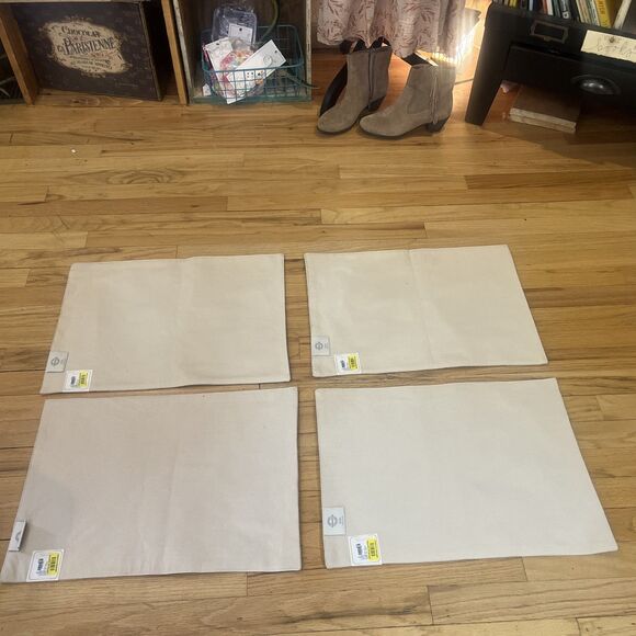 Southern Living Placemat Set Of 4 Khaki - Picture 4 of 5